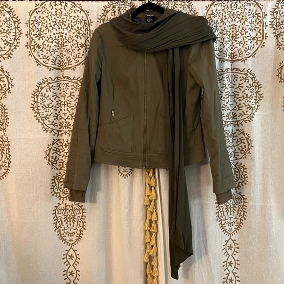 Star Wars Rogue One M Jyn Erso Cosplay Rebel Alliance Cropped Jacket Hot Topic - Picture 3 of 11